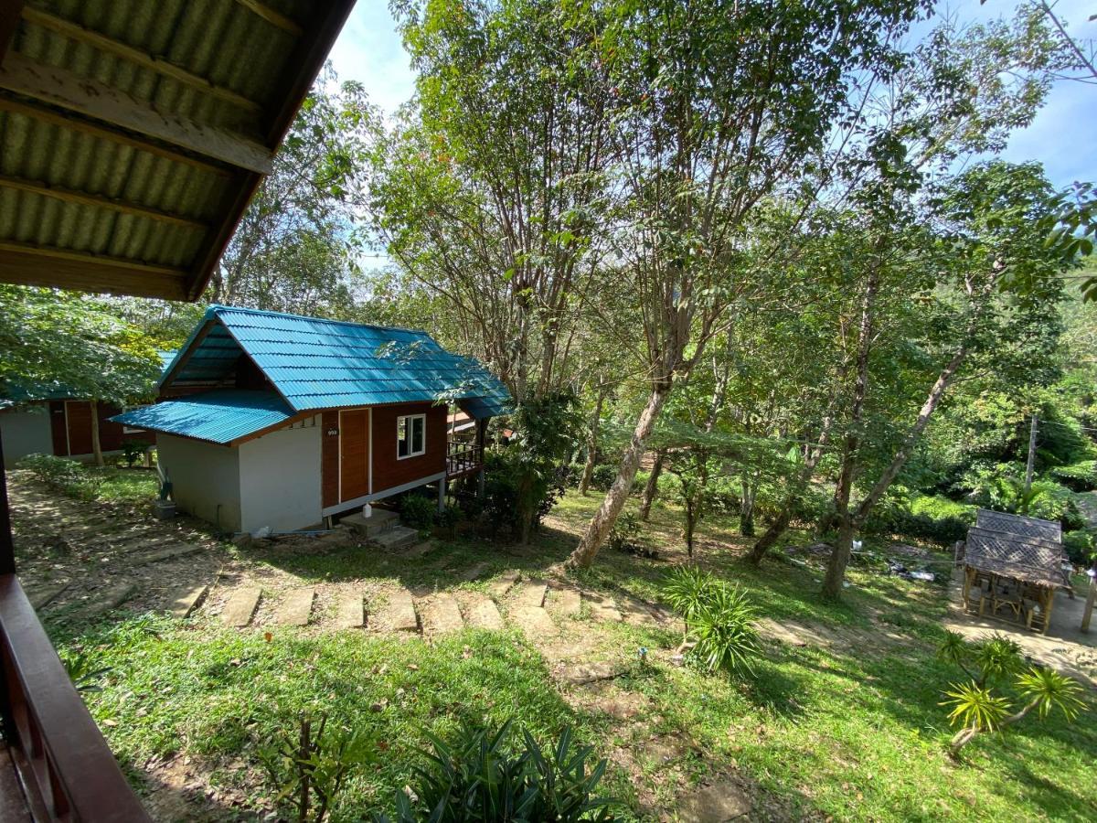 Koh Mook Happy Bungalow Bagian luar foto